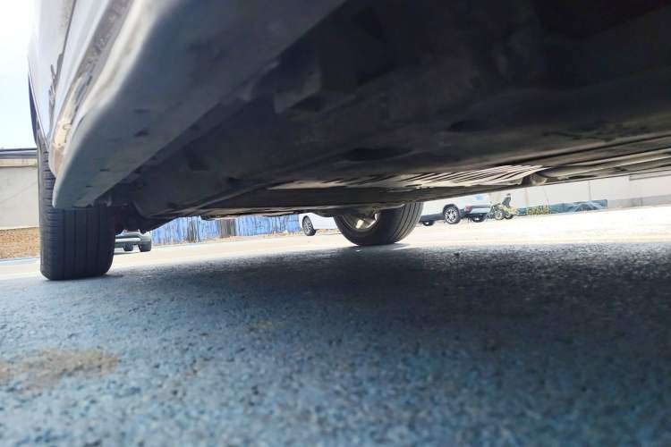 Used Land Rover Discovery Sport New Energy 2021 P300e Performance Tech Edition Chassis Front Right