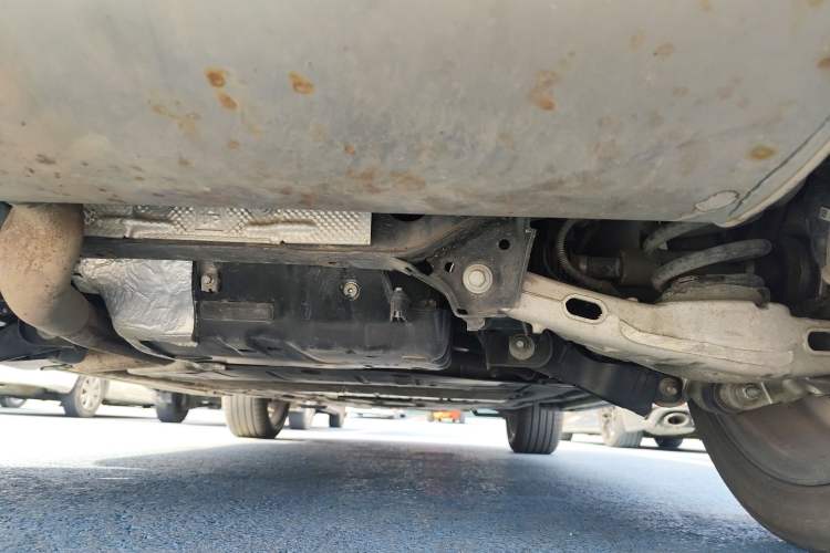 Used Land Rover Discovery Sport New Energy 2021 P300e Performance Tech Edition Chassis Rear