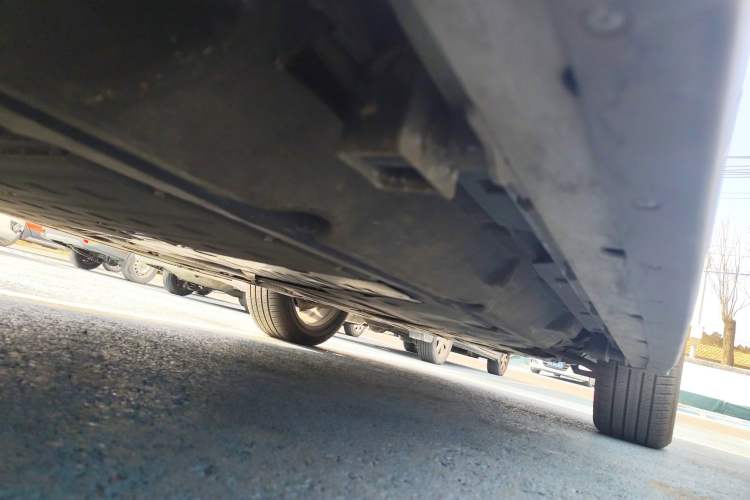 Used Land Rover Discovery Sport New Energy 2021 P300e Performance Tech Edition Chassis Rear Right