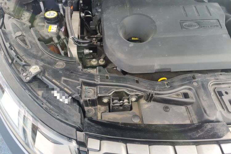 Used Land Rover Discovery Sport New Energy 2021 P300e Performance Tech Edition Engine Bay Right