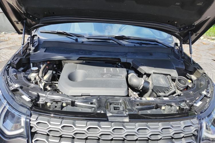Used Land Rover Discovery Sport New Energy 2021 P300e Performance Tech Edition Engine Bay