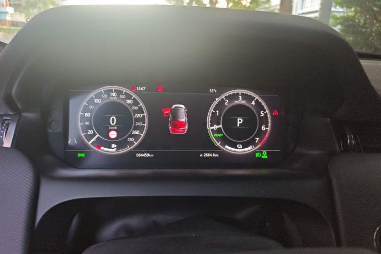 Used Land Rover Discovery Sport New Energy 2021 P300e Performance Tech Edition Instrument Cluster