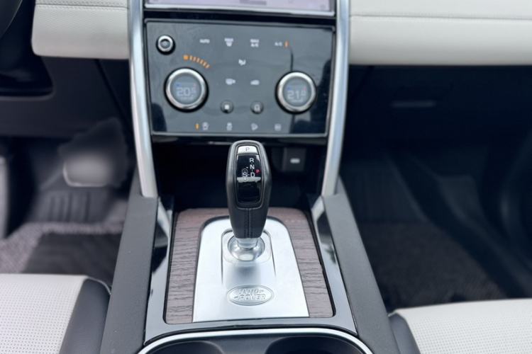 Used Land Rover Discovery Sport New Energy 2021 P300e Performance Tech Edition Interior 1