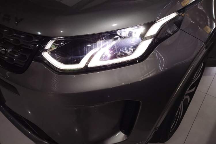 Used Land Rover Discovery Sport New Energy 2021 P300e Performance Tech Edition Left Front Headlight