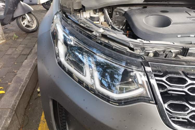 Used Land Rover Discovery Sport New Energy 2021 P300e Performance Tech Edition Right Front Headlight