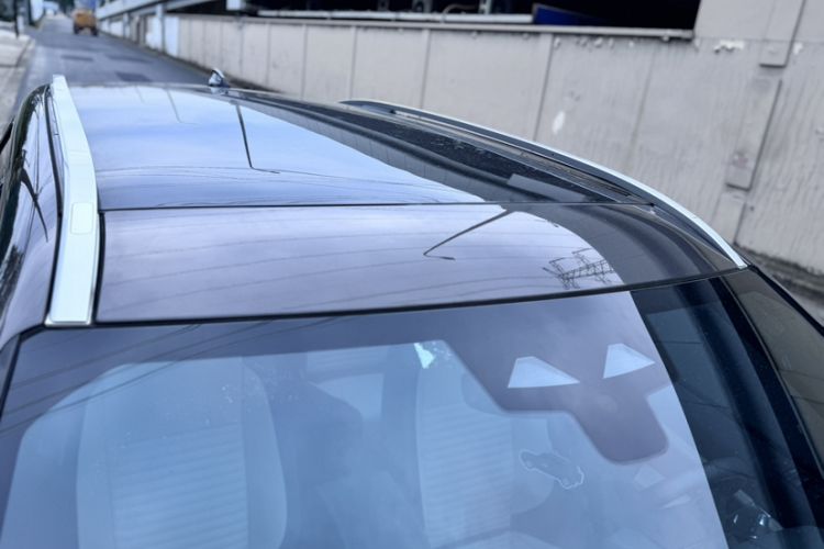 Used Land Rover Discovery Sport New Energy 2021 P300e Performance Tech Edition Roof