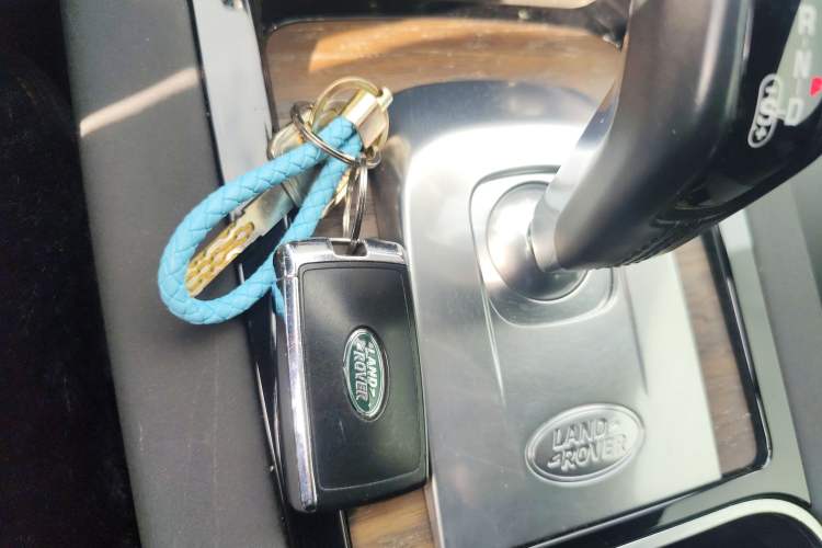 Used Land Rover Discovery Sport New Energy 2021 P300e Performance Tech Edition Vehicle Key