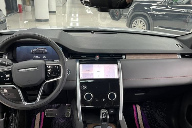 Used Land Rover Discovery Sport New Energy 2021 P300e Performance Tech Edition Audio And AC Panel