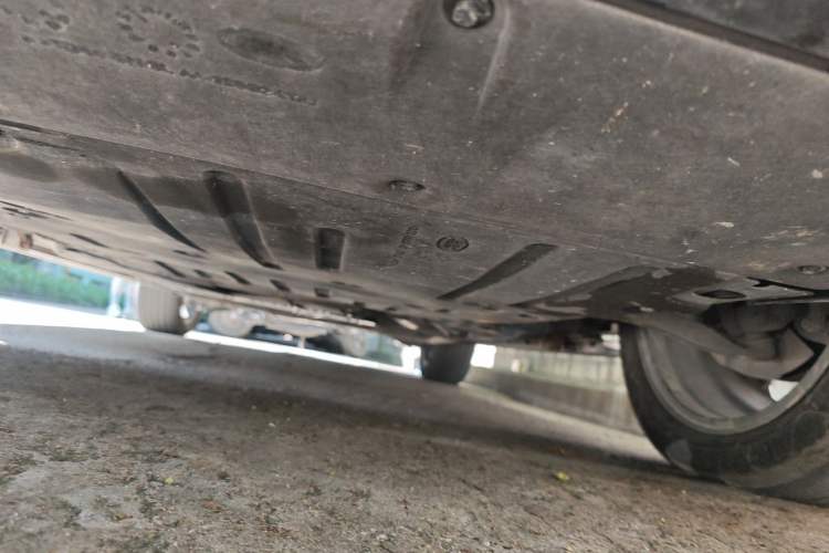 Used Land Rover Discovery Sport New Energy 2021 P300e Performance Tech Edition Chassis Front