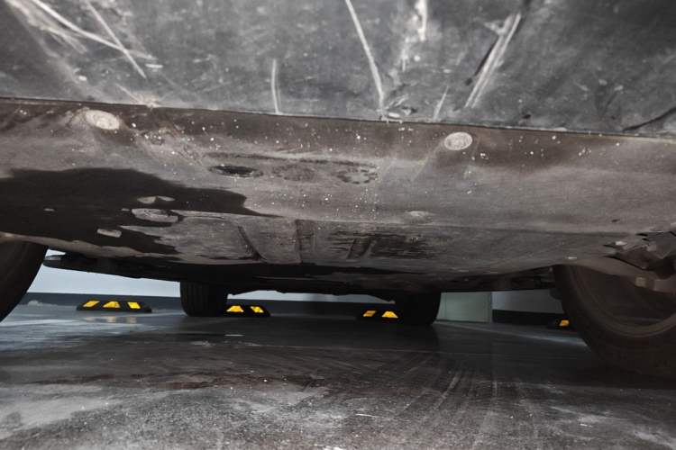 Used Land Rover Discovery Sport New Energy 2021 P300e Performance Tech Edition Chassis Front