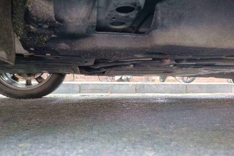 Used Land Rover Discovery Sport New Energy 2021 P300e Performance Tech Edition Chassis Front Left