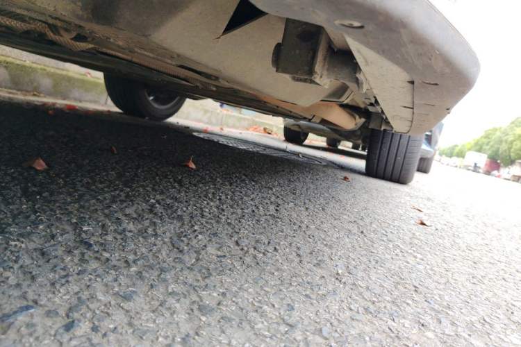 Used Land Rover Discovery Sport New Energy 2021 P300e Performance Tech Edition Chassis Front Left