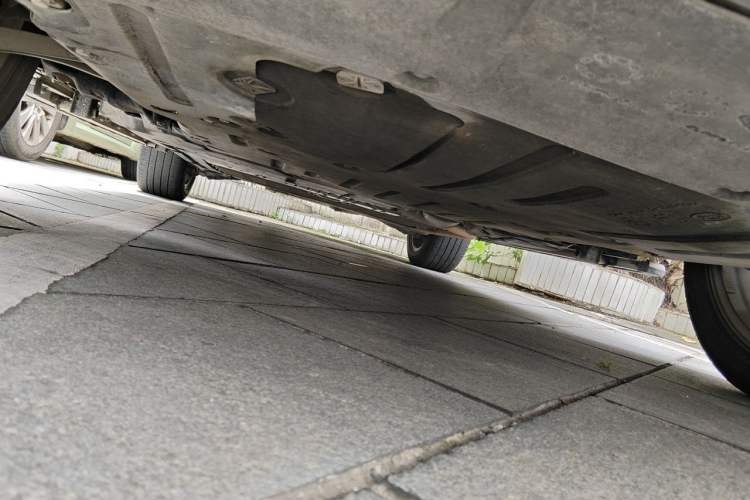 Used Land Rover Discovery Sport New Energy 2021 P300e Performance Tech Edition Chassis Front