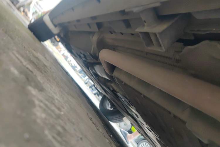 Used Land Rover Discovery Sport New Energy 2021 P300e Performance Tech Edition Chassis Rear Left
