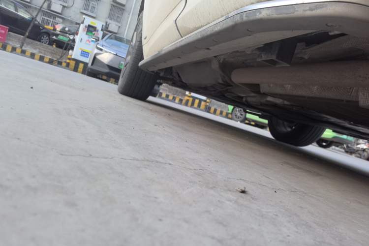 Used Land Rover Discovery Sport New Energy 2021 P300e Performance Tech Edition Chassis Rear Left