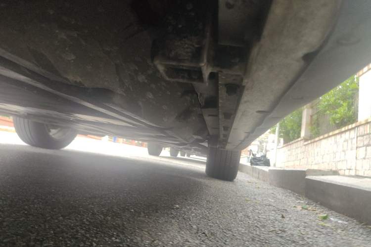 Used Land Rover Discovery Sport New Energy 2021 P300e Performance Tech Edition Chassis Rear Right