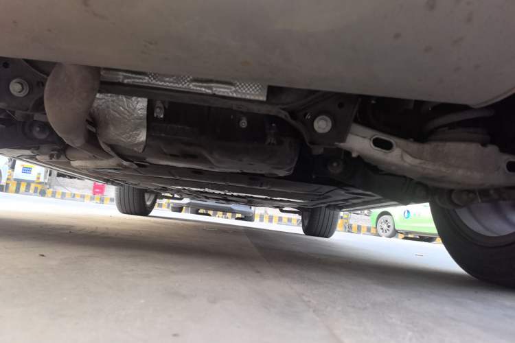 Used Land Rover Discovery Sport New Energy 2021 P300e Performance Tech Edition Chassis Rear