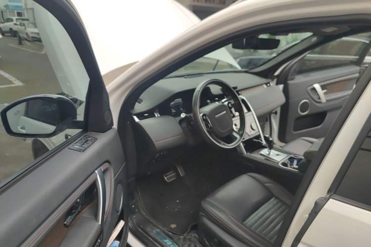 Used Land Rover Discovery Sport New Energy 2021 P300e Performance Tech Edition Driver Seat