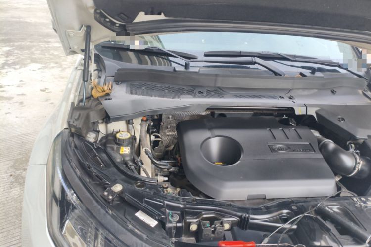 Used Land Rover Discovery Sport New Energy 2021 P300e Performance Tech Edition Engine Bay Right
