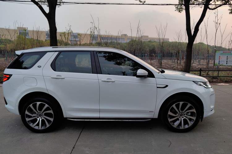 Used Land Rover Discovery Sport New Energy 2021 P300e Performance Tech Edition Exterior 2