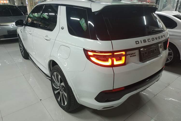 Used Land Rover Discovery Sport New Energy 2021 P300e Performance Tech Edition Exterior 2