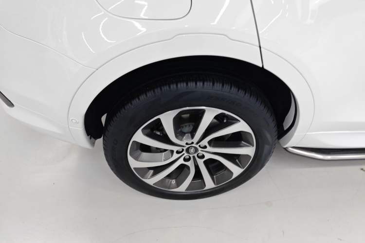 Used Land Rover Discovery Sport New Energy 2021 P300e Performance Tech Edition Exterior 8