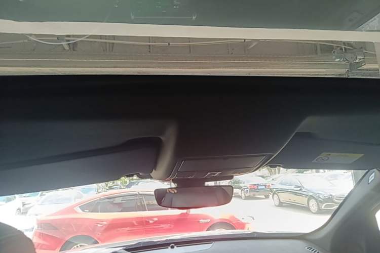 Used Land Rover Discovery Sport New Energy 2021 P300e Performance Tech Edition Headliner
