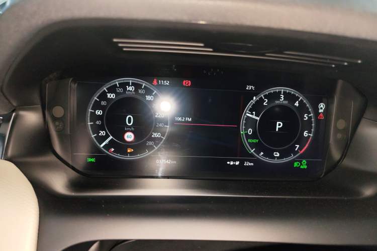 Used Land Rover Discovery Sport New Energy 2021 P300e Performance Tech Edition Instrument Cluster