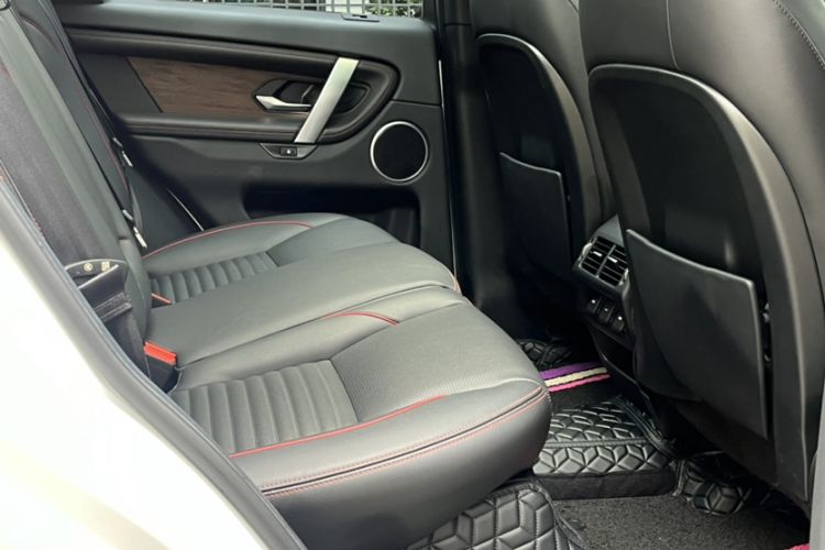 Used Land Rover Discovery Sport New Energy 2021 P300e Performance Tech Edition Interior 2