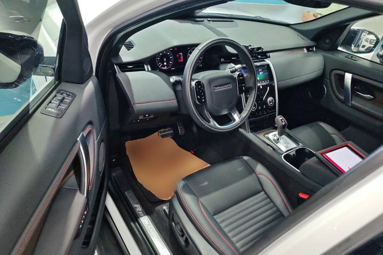 Used Land Rover Discovery Sport New Energy 2021 P300e Performance Tech Edition Interior 3