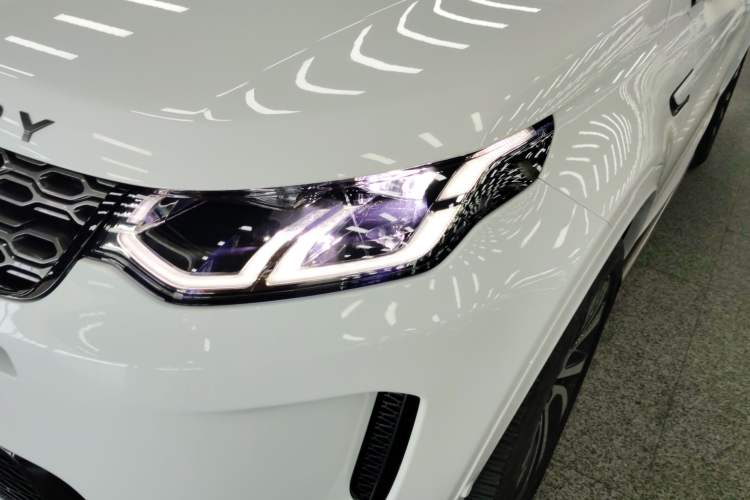 Used Land Rover Discovery Sport New Energy 2021 P300e Performance Tech Edition Left Front Headlight