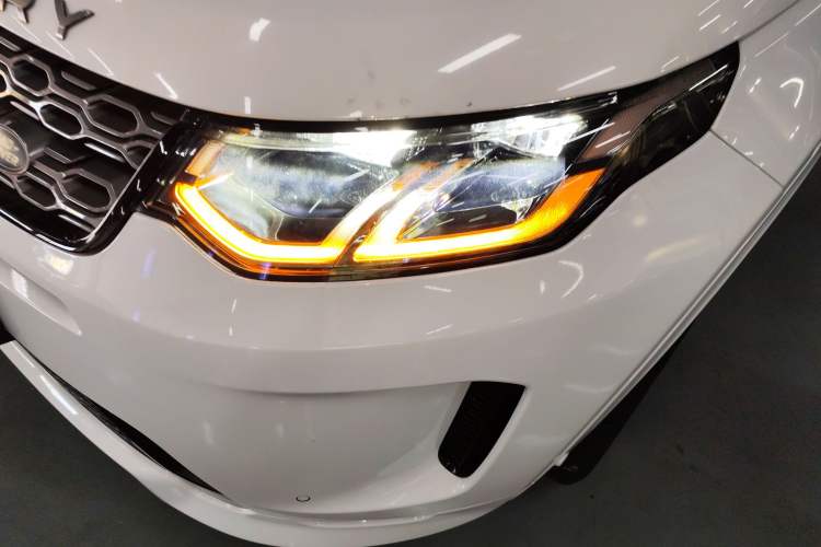 Used Land Rover Discovery Sport New Energy 2021 P300e Performance Tech Edition Left Front Headlight