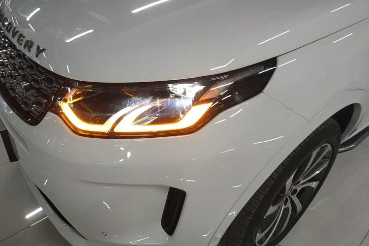 Used Land Rover Discovery Sport New Energy 2021 P300e Performance Tech Edition Left Front Headlight