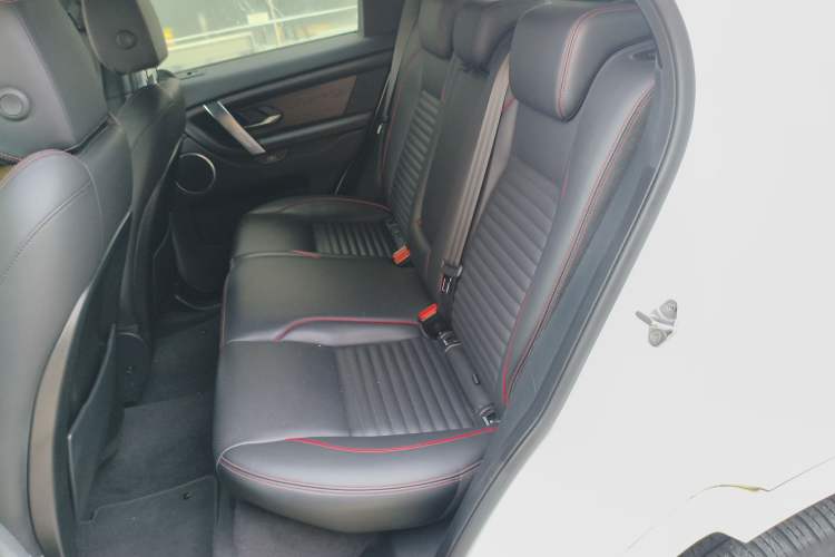 Used Land Rover Discovery Sport New Energy 2021 P300e Performance Tech Edition Left Rear Seat