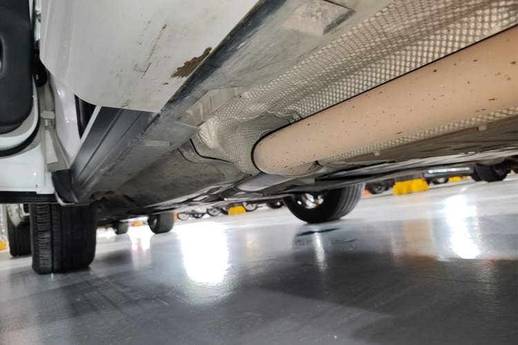 Used Land Rover Discovery Sport New Energy 2021 P300e Performance Tech Edition Left Side Sill
