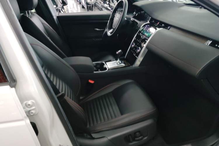 Used Land Rover Discovery Sport New Energy 2021 P300e Performance Tech Edition Right Front Seat