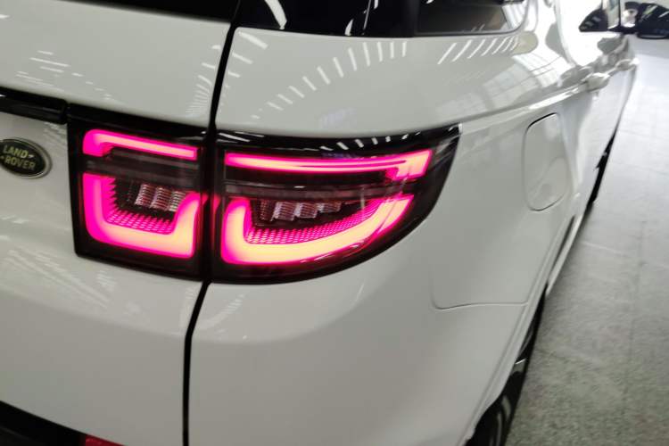Used Land Rover Discovery Sport New Energy 2021 P300e Performance Tech Edition Right Rear Taillight