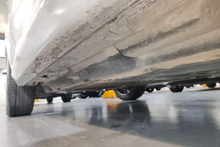 Used Land Rover Discovery Sport New Energy 2021 P300e Performance Tech Edition Right Side Sill