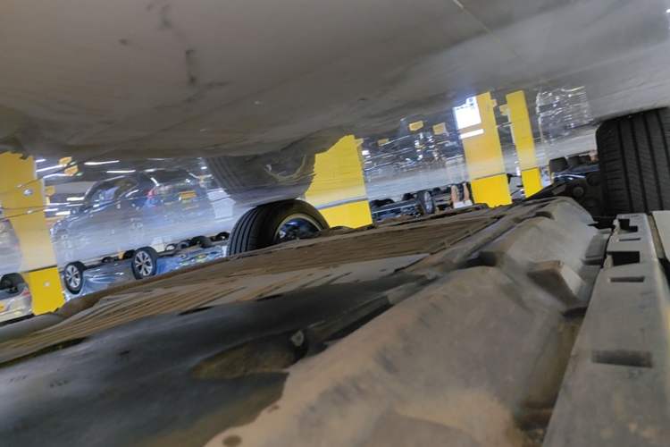Used Land Rover Discovery Sport New Energy 2021 P300e Performance Tech Edition Right Side Sill