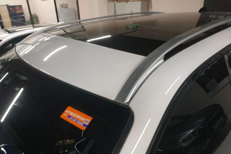 Used Land Rover Discovery Sport New Energy 2021 P300e Performance Tech Edition Roof