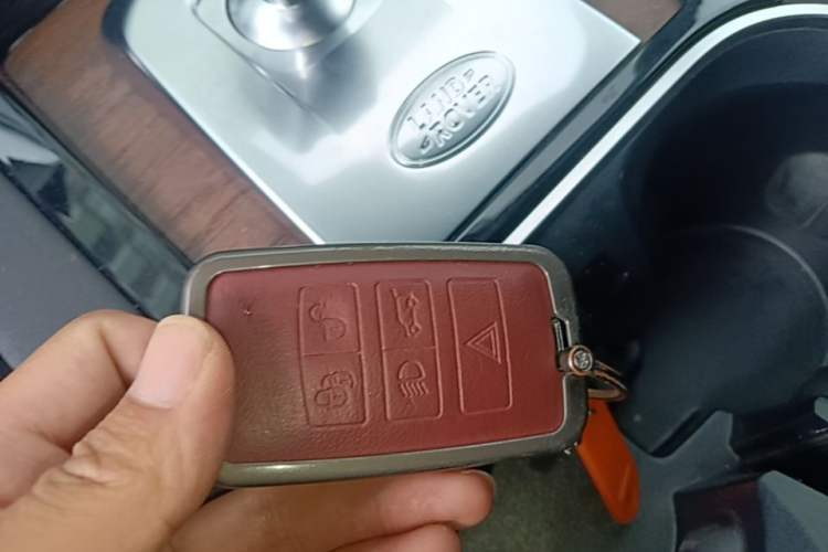 Used Land Rover Discovery Sport New Energy 2021 P300e Performance Tech Edition Vehicle Key
