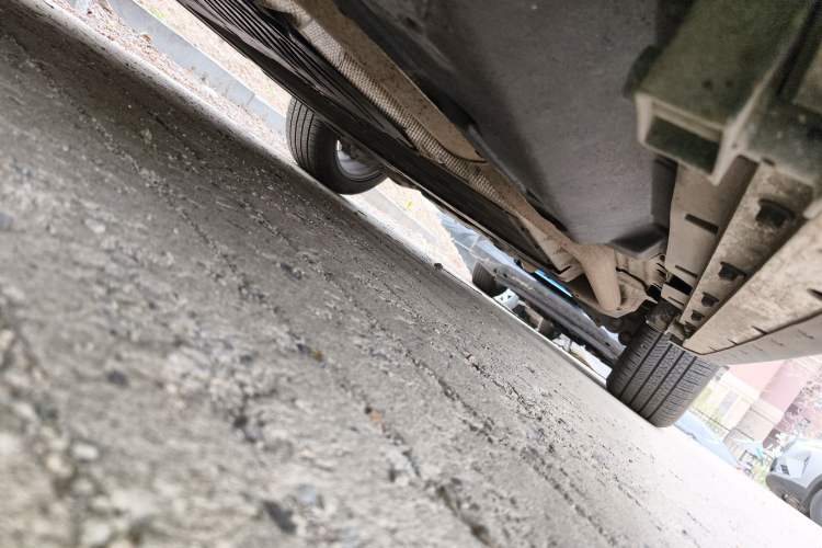 Used Land Rover Discovery Sport New Energy 2022 P300e Performance Tech Edition Chassis Front Left