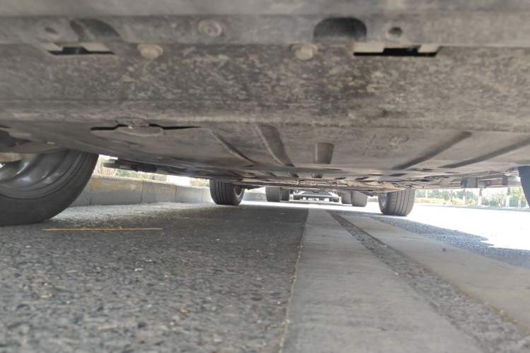 Used Land Rover Discovery Sport New Energy 2022 P300e Performance Tech Edition Chassis Front