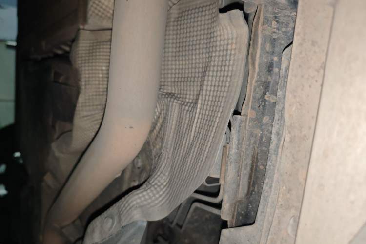 Used Land Rover Discovery Sport New Energy 2022 P300e Performance Tech Edition Chassis Rear Left