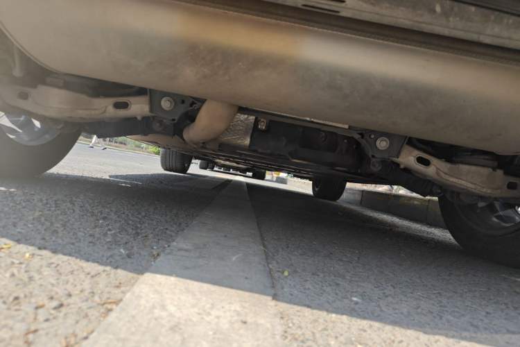 Used Land Rover Discovery Sport New Energy 2022 P300e Performance Tech Edition Chassis Rear