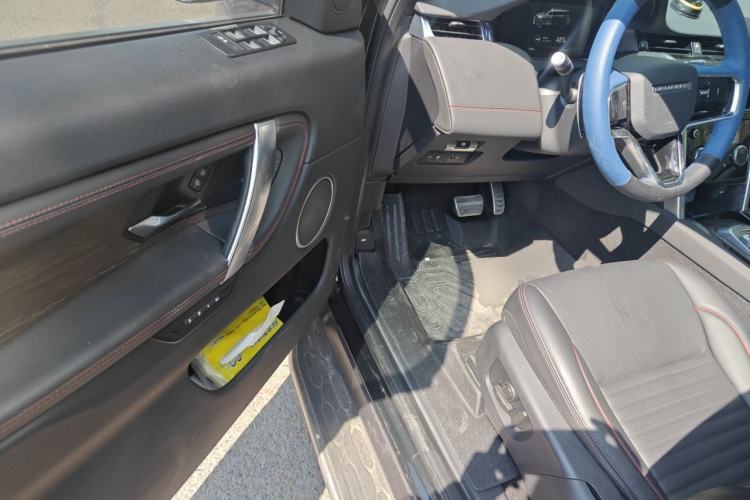 Used Land Rover Discovery Sport New Energy 2022 P300e Performance Tech Edition Driver Seat