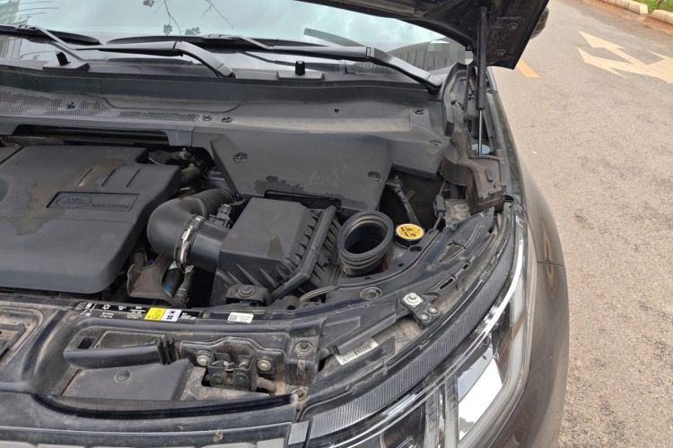 Used Land Rover Discovery Sport New Energy 2022 Facelifted P300e Plug-in Hybrid Electric Version Engine Bay Left