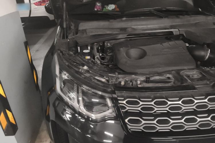 Used Land Rover Discovery Sport New Energy 2022 Facelifted P300e Plug-in Hybrid Electric Version Engine Bay Right