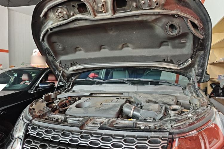 Used Land Rover Discovery Sport New Energy 2022 Facelifted P300e Plug-in Hybrid Electric Version Engine Bay