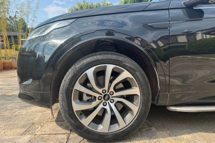 Used Land Rover Discovery Sport New Energy 2022 Facelifted P300e Plug-in Hybrid Electric Version Exterior 10